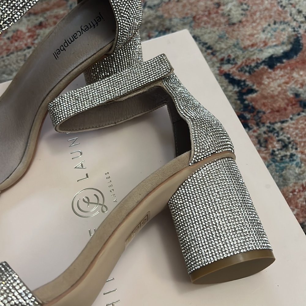 Sandals - Picture 3 of 4